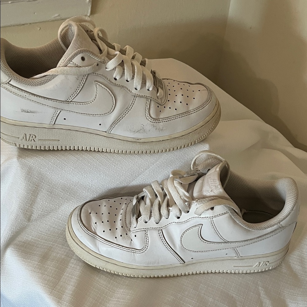 Nike Air Force 1 Off-White Sneakers